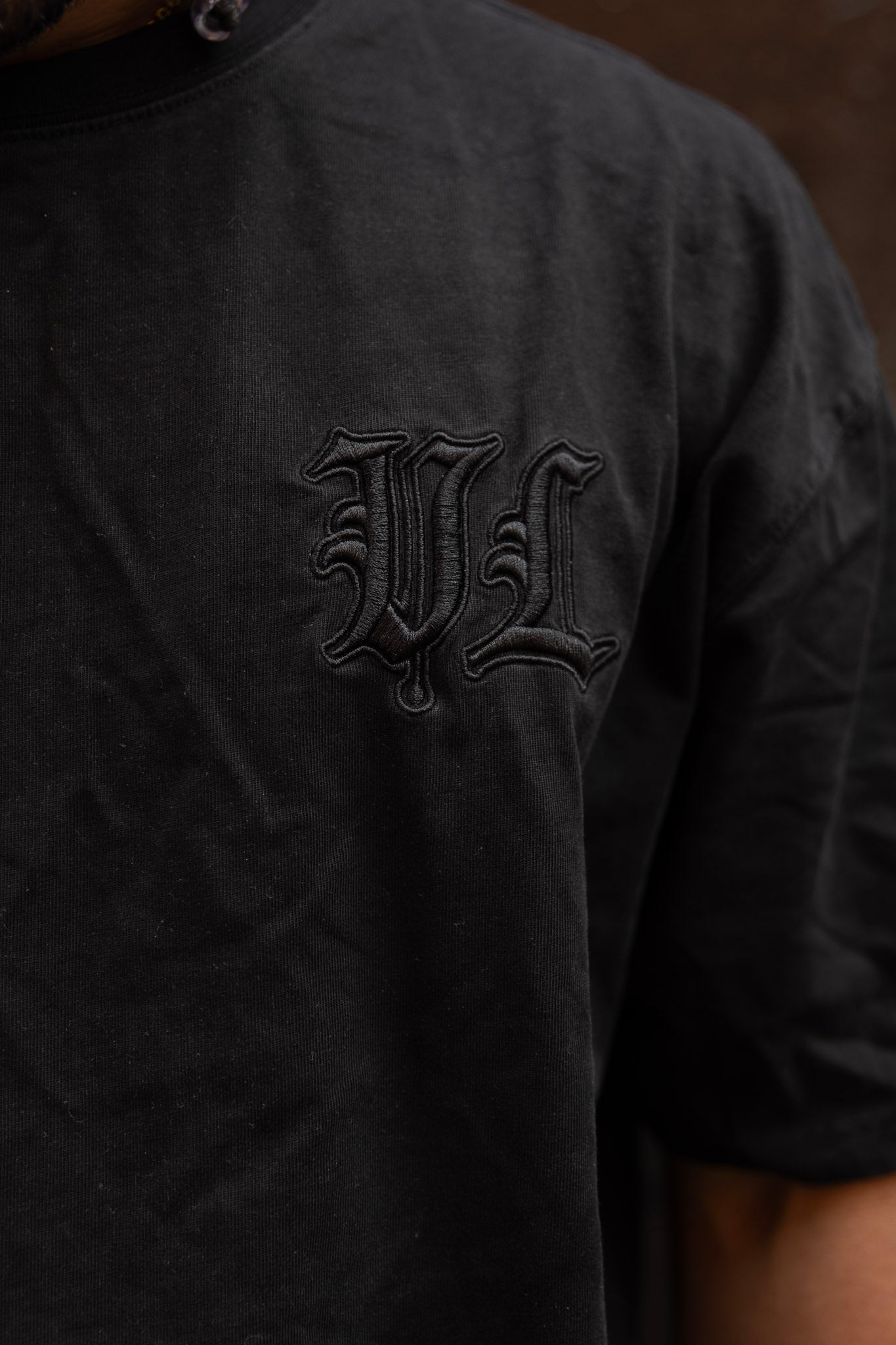 Emblem Tee- Black