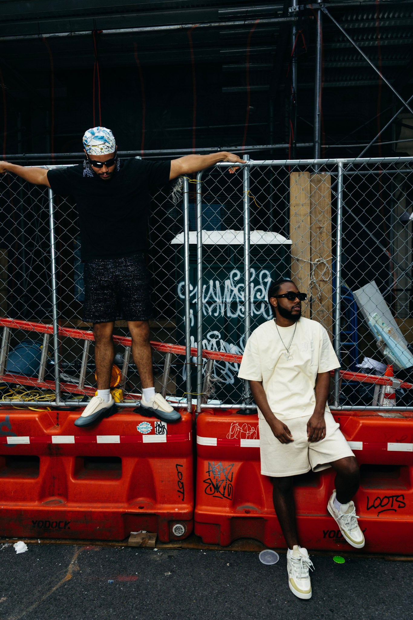 Emblem Boucle Short- Black